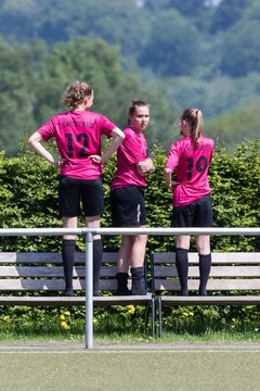 Bild 120 - B-Juniorinnen Pokalfinale SV Henstedt Ulzburg - SG Holstein Sued : 2:0